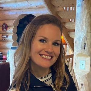 Meet your Posher, Cayla